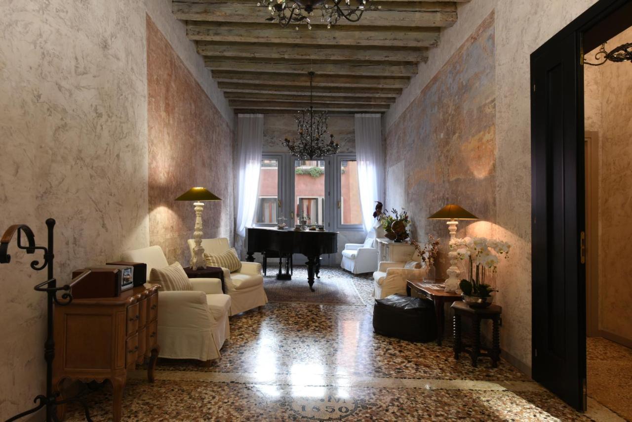 ホテル カーサ マルティーニ ヴェネツィア エクステリア 写真